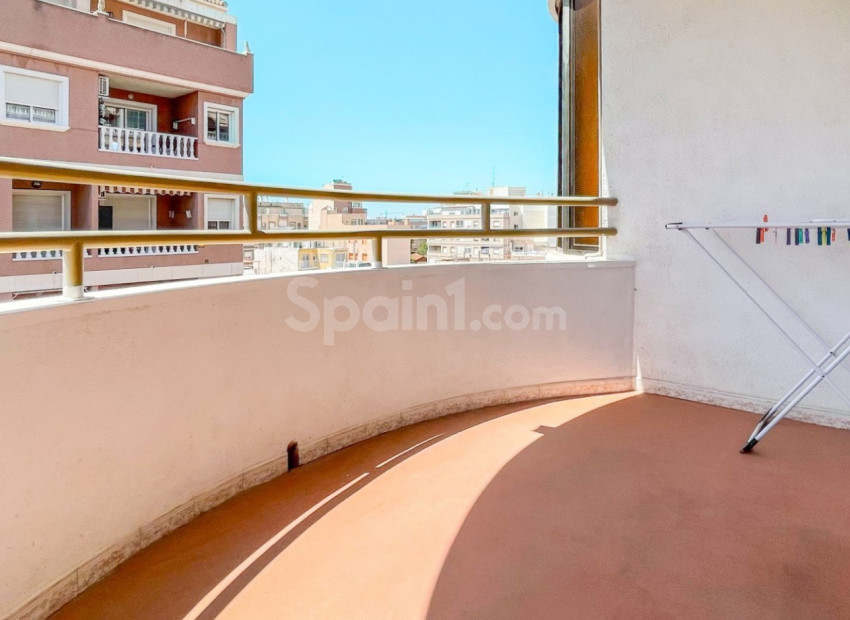 Resale - Apartment -
Torrevieja - El Acequión - Los Náufragos
