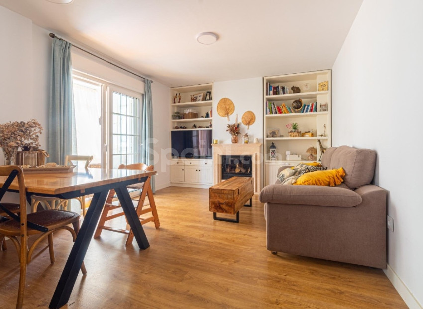 Resale - Apartment -
Torrevieja - La Veleta