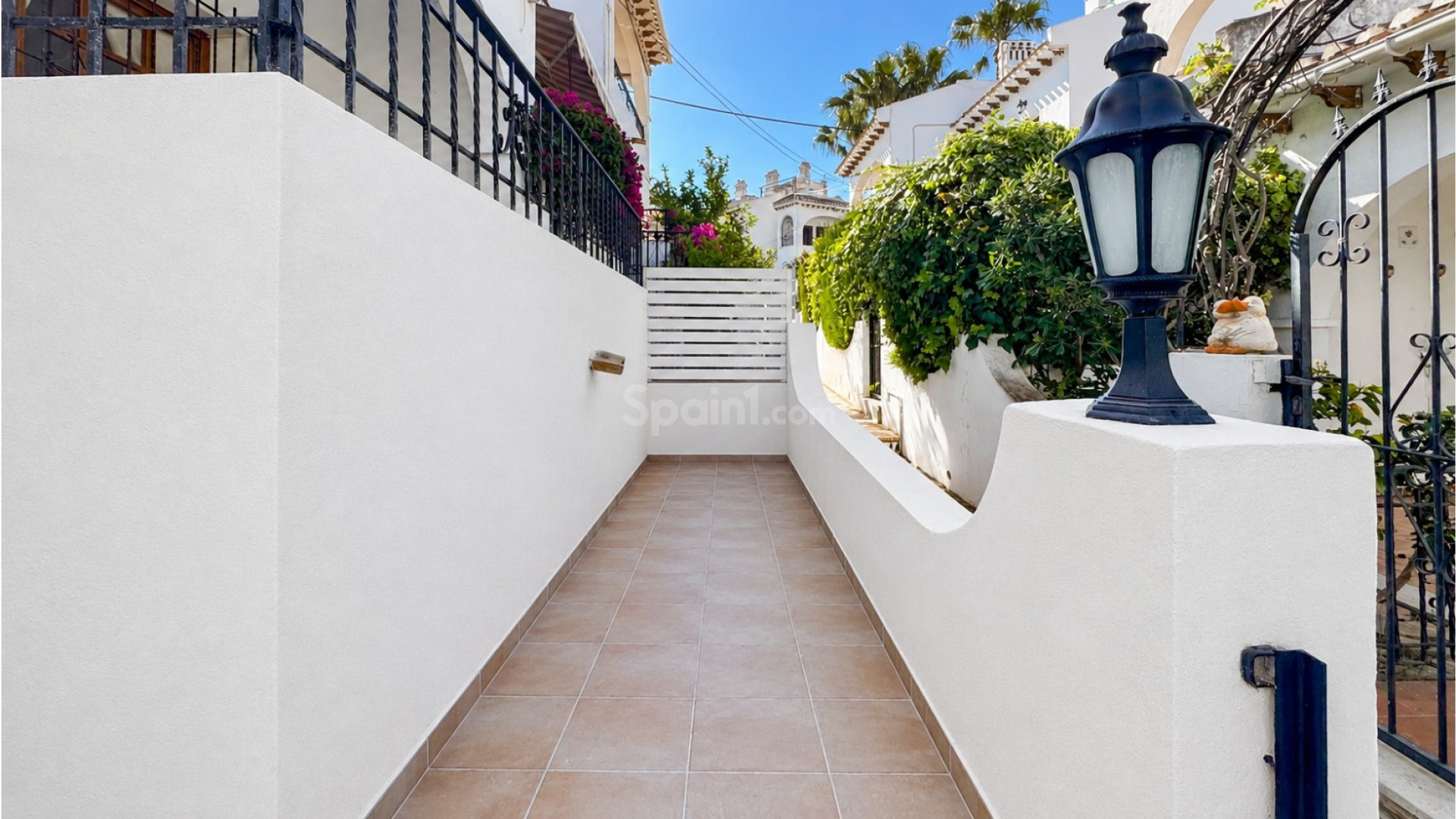 Resale - Apartment -
Torrevieja - Nueva Torrevieja - Aguas Nuevas