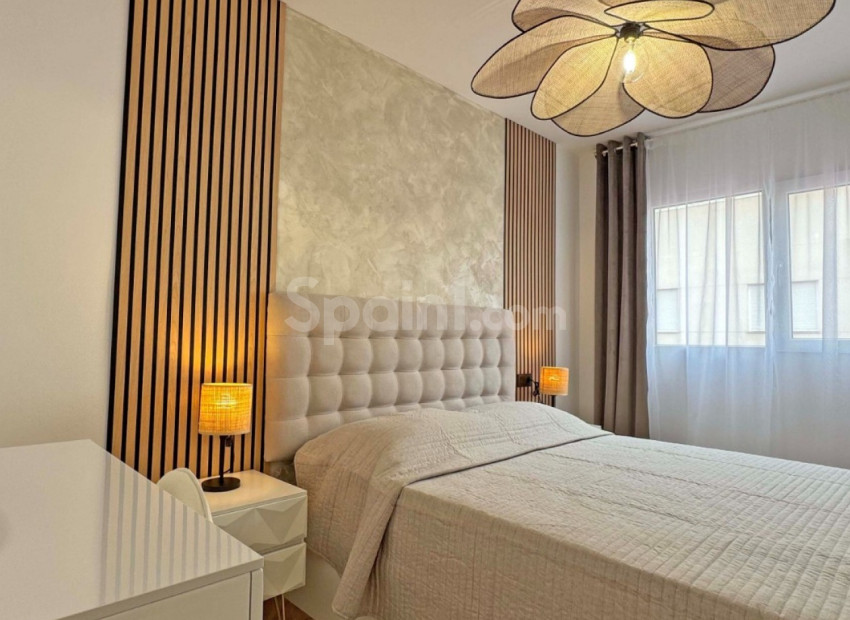 Resale - Apartment -
Torrevieja - Parque las naciones