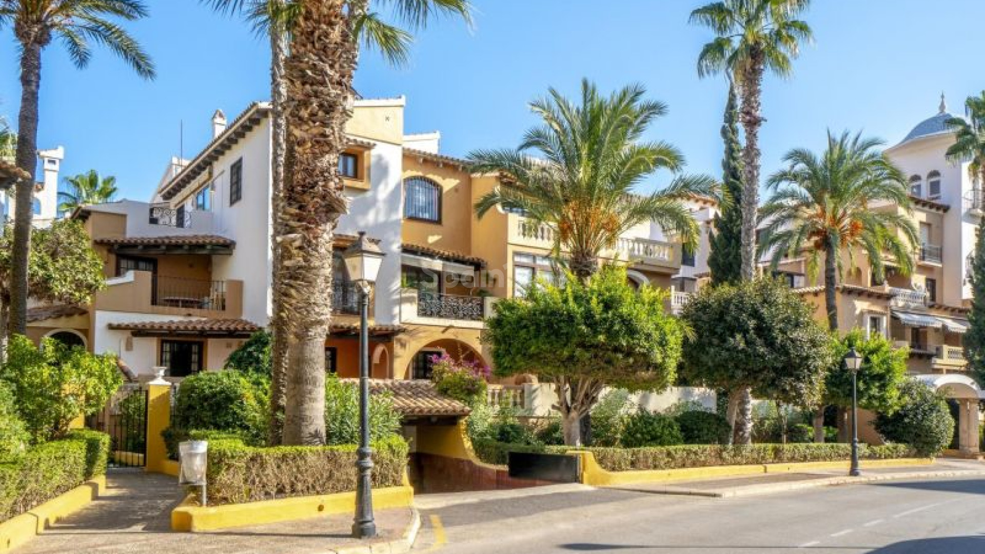 Resale - Apartment -
Torrevieja - Playa de los Locos