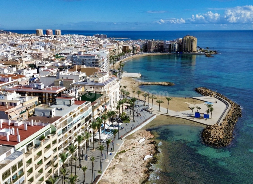 Resale - Apartment -
Torrevieja - Playa del Cura