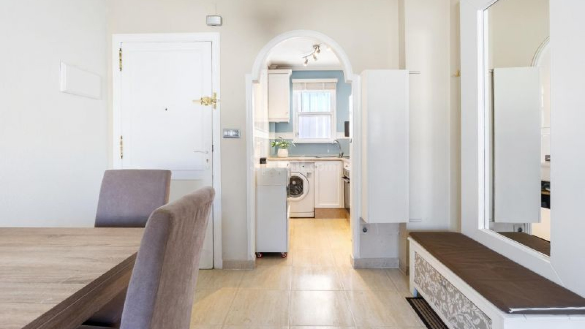 Resale - Apartment -
Torrevieja - Pueblo Centro