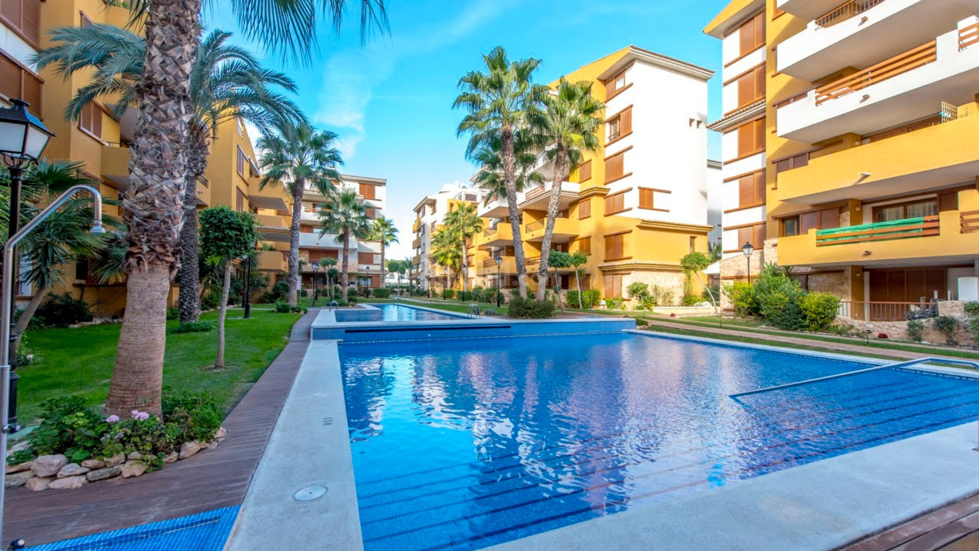 Resale - Apartment -
Torrevieja - Punta Prima