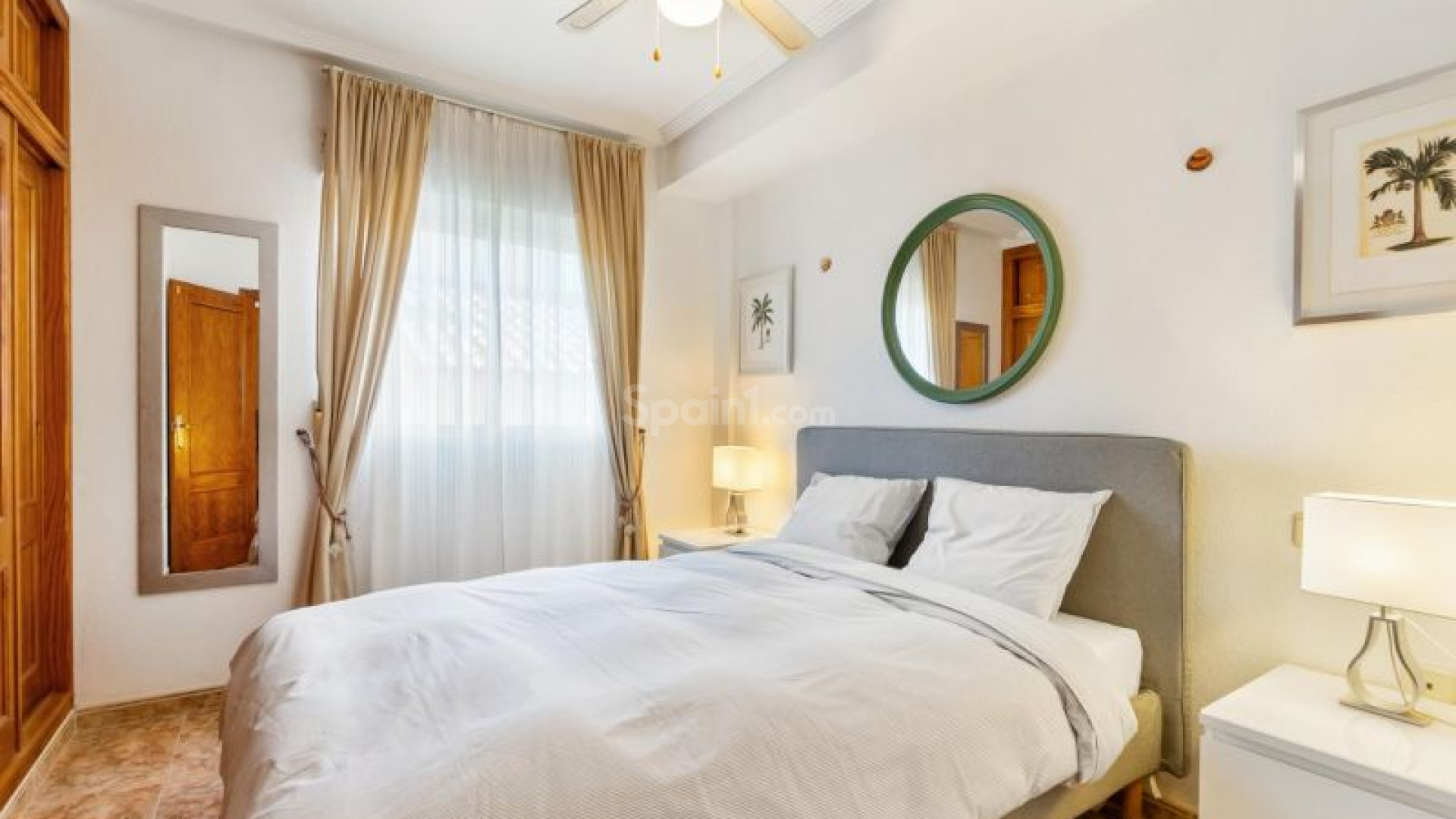 Resale - Apartment -
Torrevieja - Punta Prima