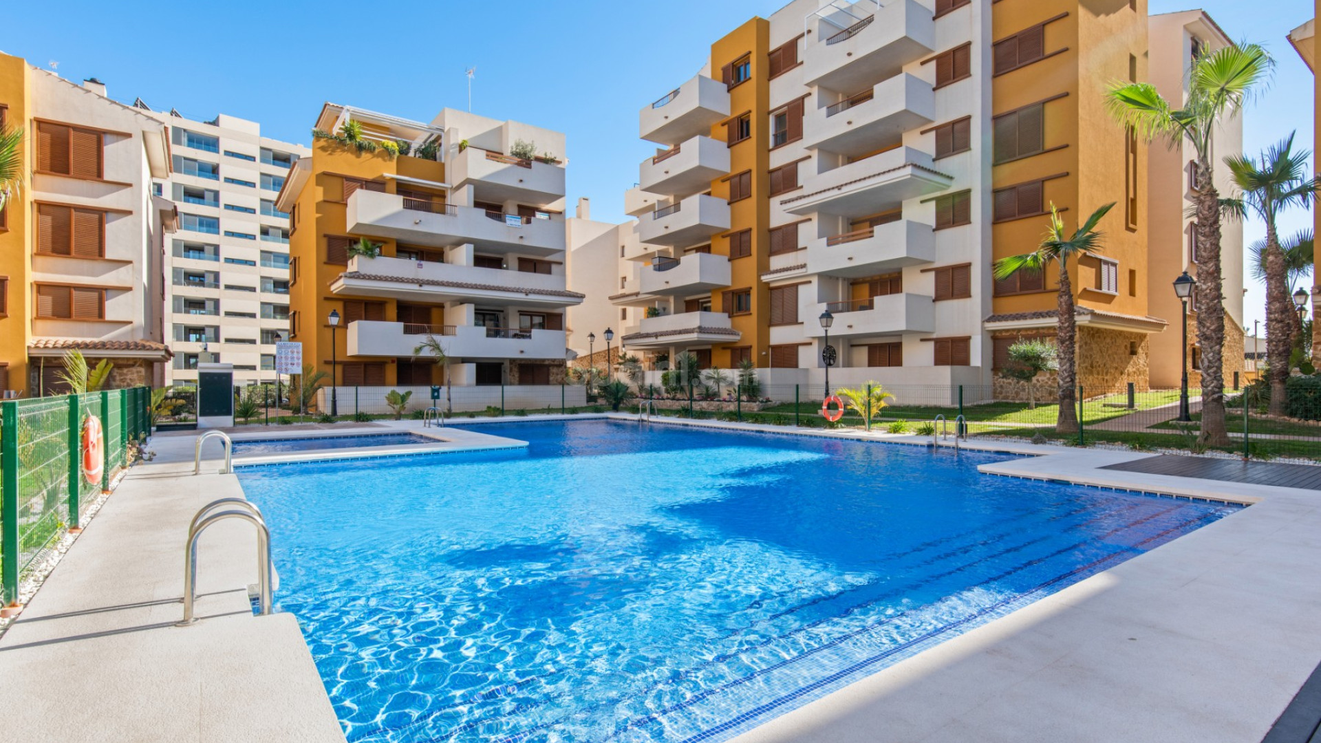 Resale - Apartment -
Torrevieja - Punta Prima