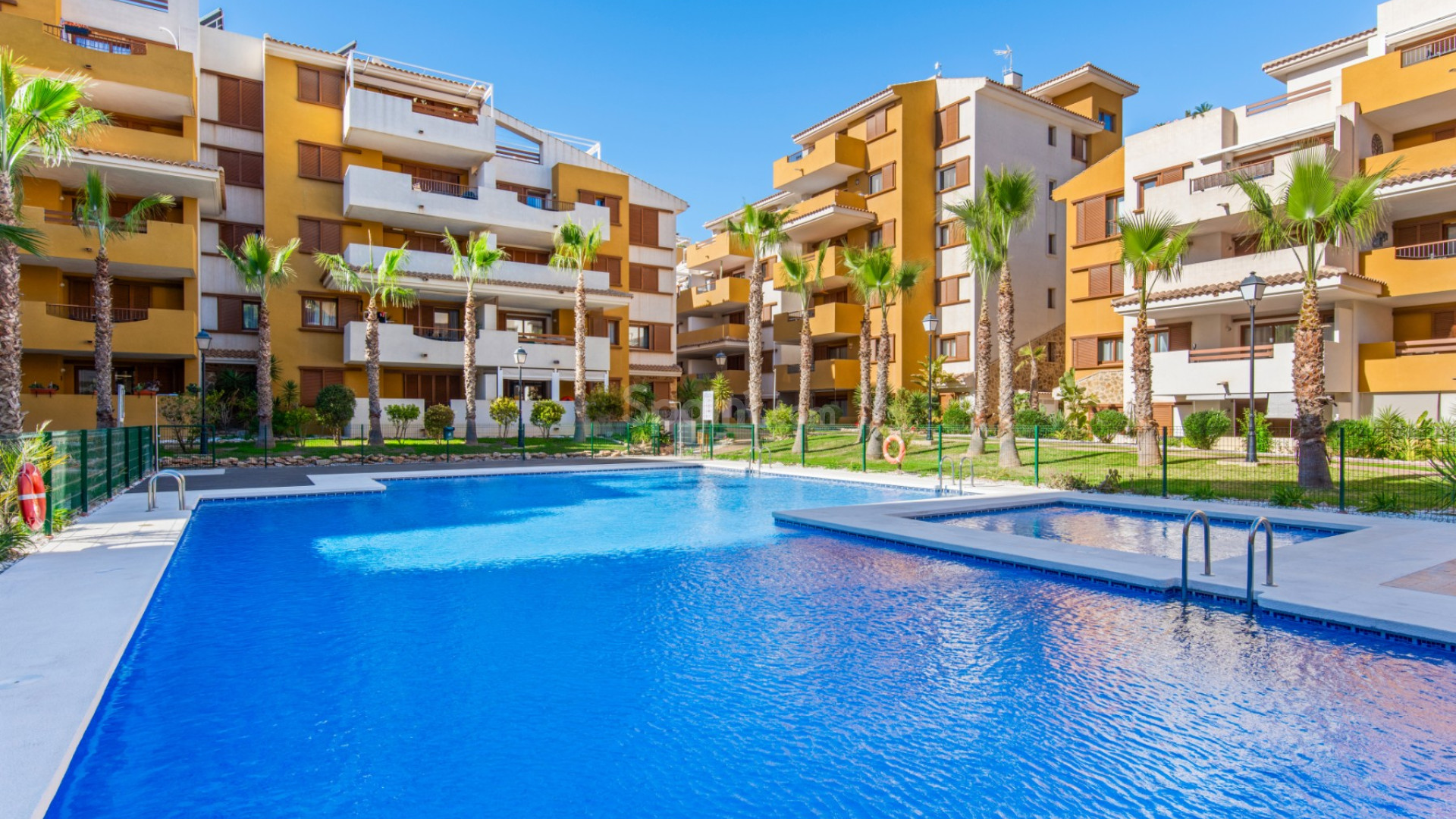 Resale - Apartment -
Torrevieja - Punta Prima