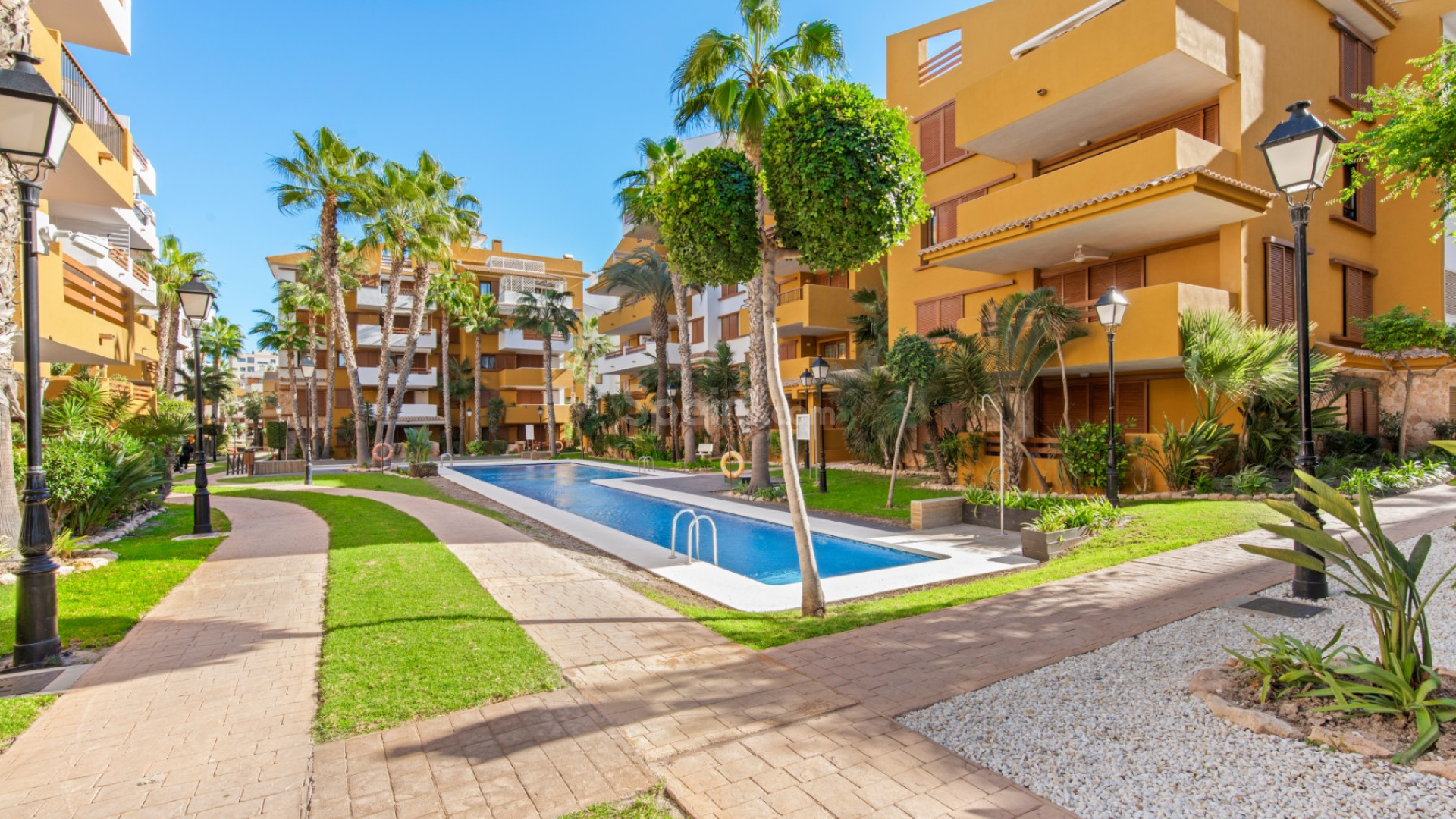 Resale - Apartment -
Torrevieja - Punta Prima