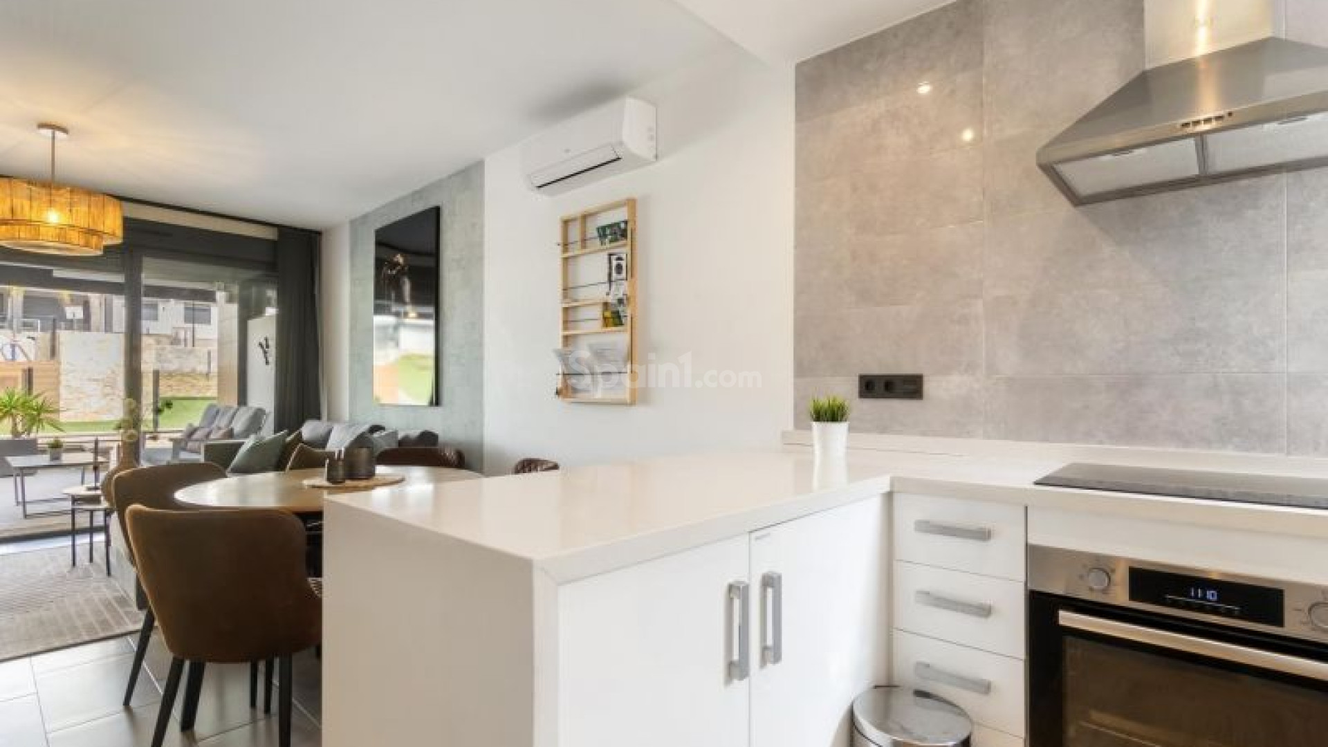 Resale - Apartment -
Torrevieja - Punta Prima