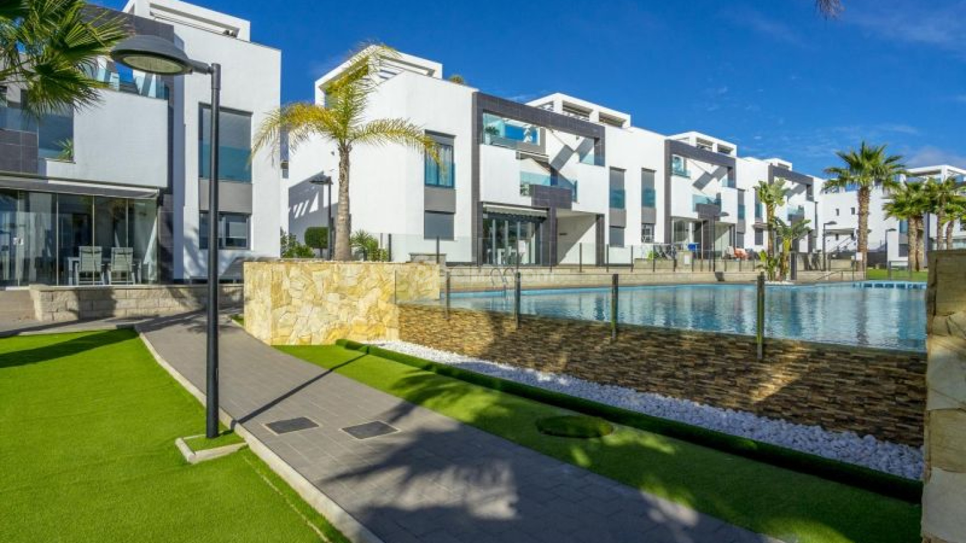Resale - Apartment -
Torrevieja - Punta Prima