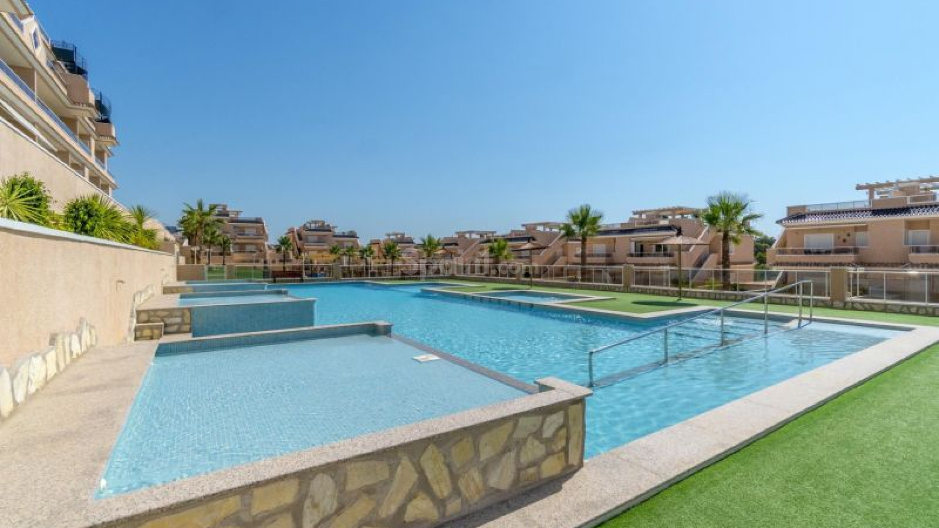 Resale - Apartment -
Torrevieja - Punta Prima