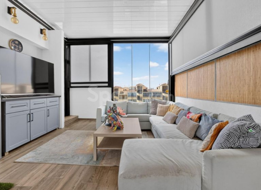 Resale - Apartment -
Torrevieja - Punta Prima