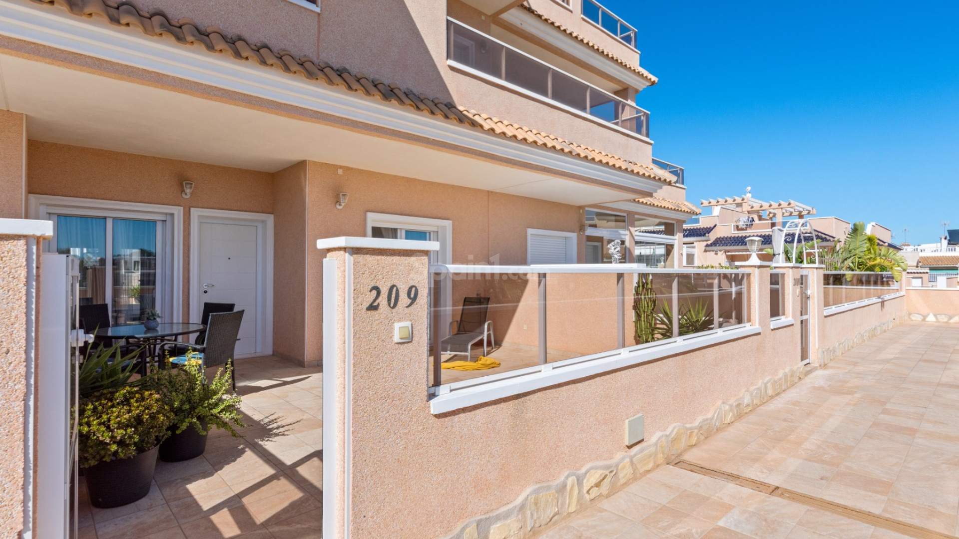 Resale - Apartment -
Torrevieja - Punta Prima