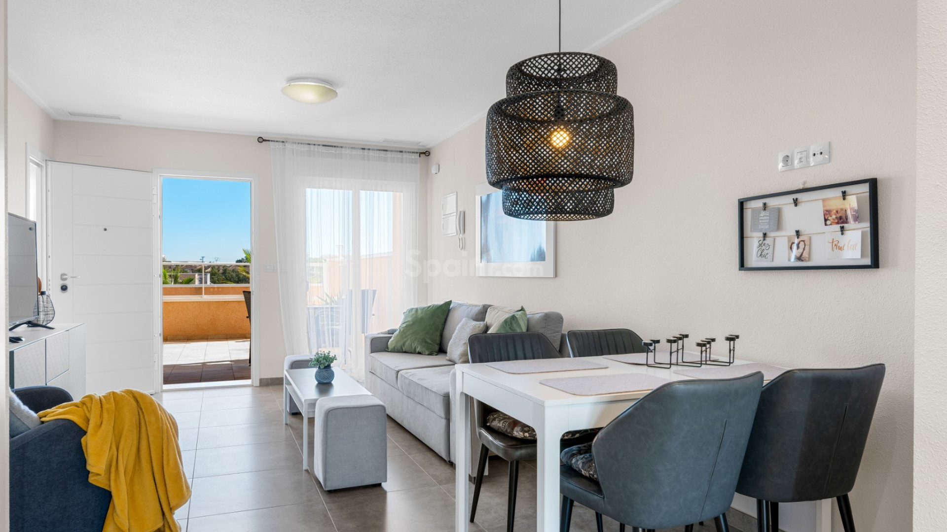 Resale - Apartment -
Torrevieja - Punta Prima