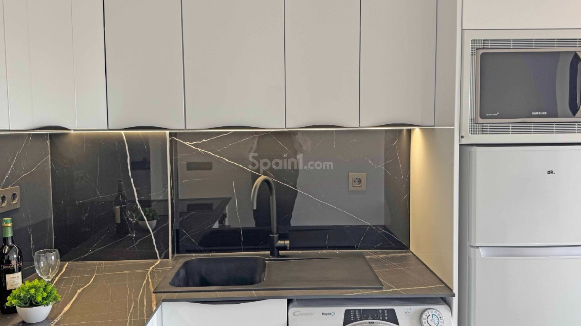 Resale - Apartment -
Torrevieja - Torrelamata - La Mata