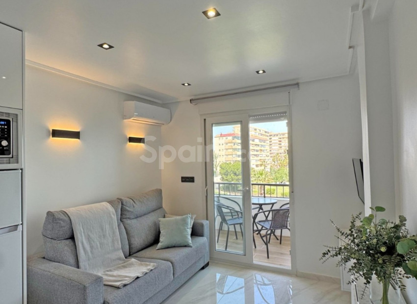 Resale - Apartment -
Torrevieja - Torrelamata - La Mata