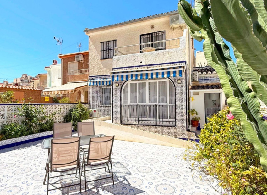 Resale - Apartment -
Torrevieja - Torrelamata - La Mata