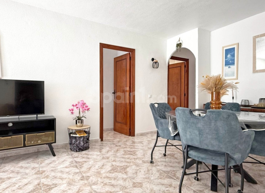 Resale - Apartment -
Torrevieja - Torrelamata - La Mata