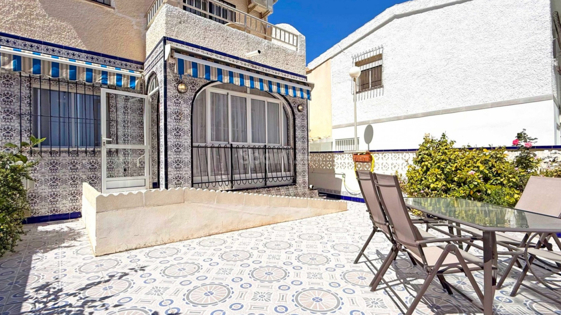 Resale - Apartment -
Torrevieja - Torrelamata - La Mata