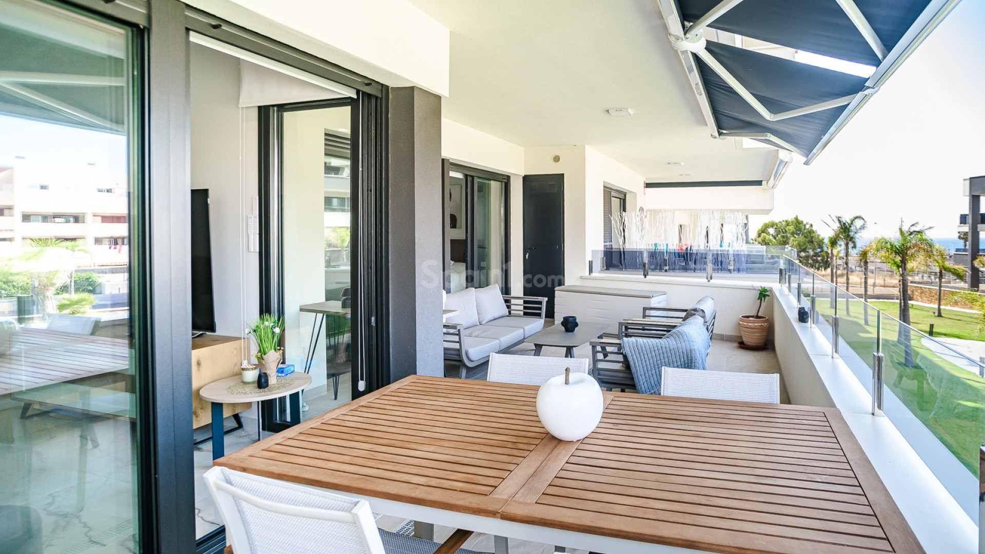 Resale - Apartment -
TORREVIEJA - Torrevieja