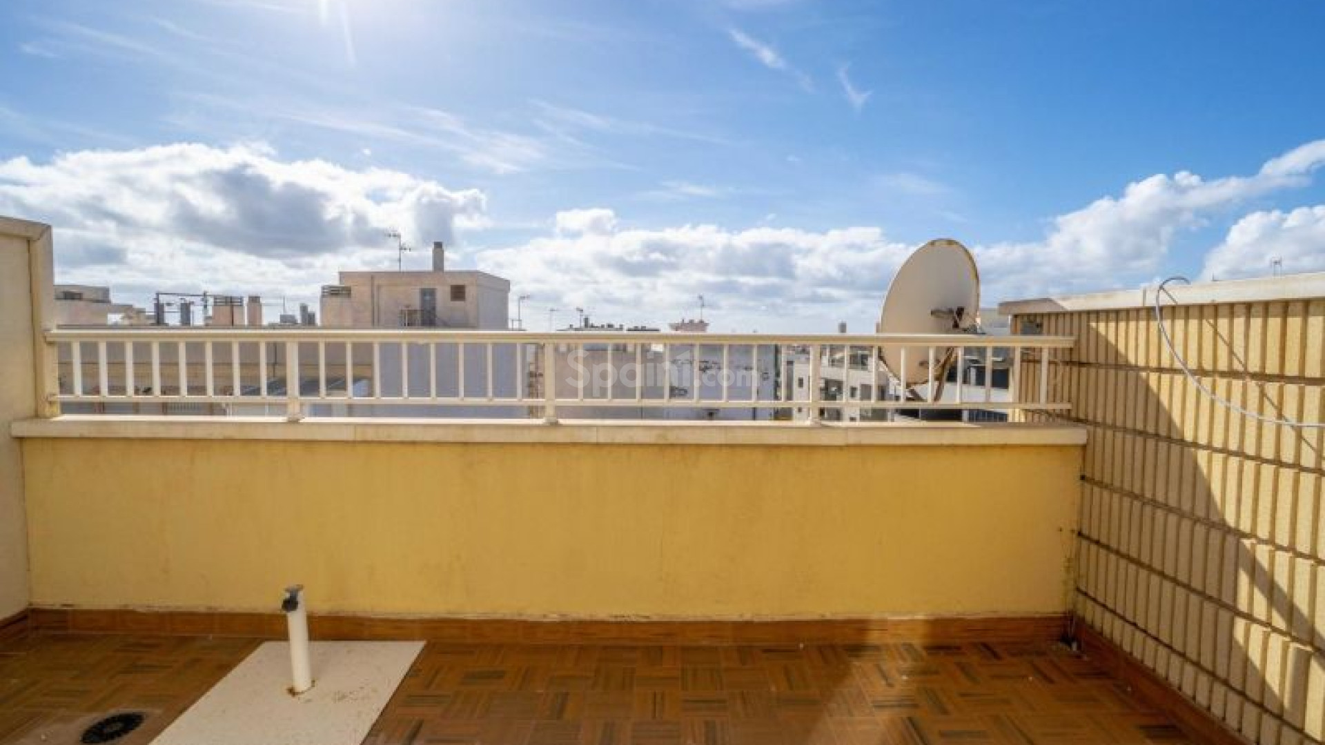 Resale - Apartment -
Torrevieja