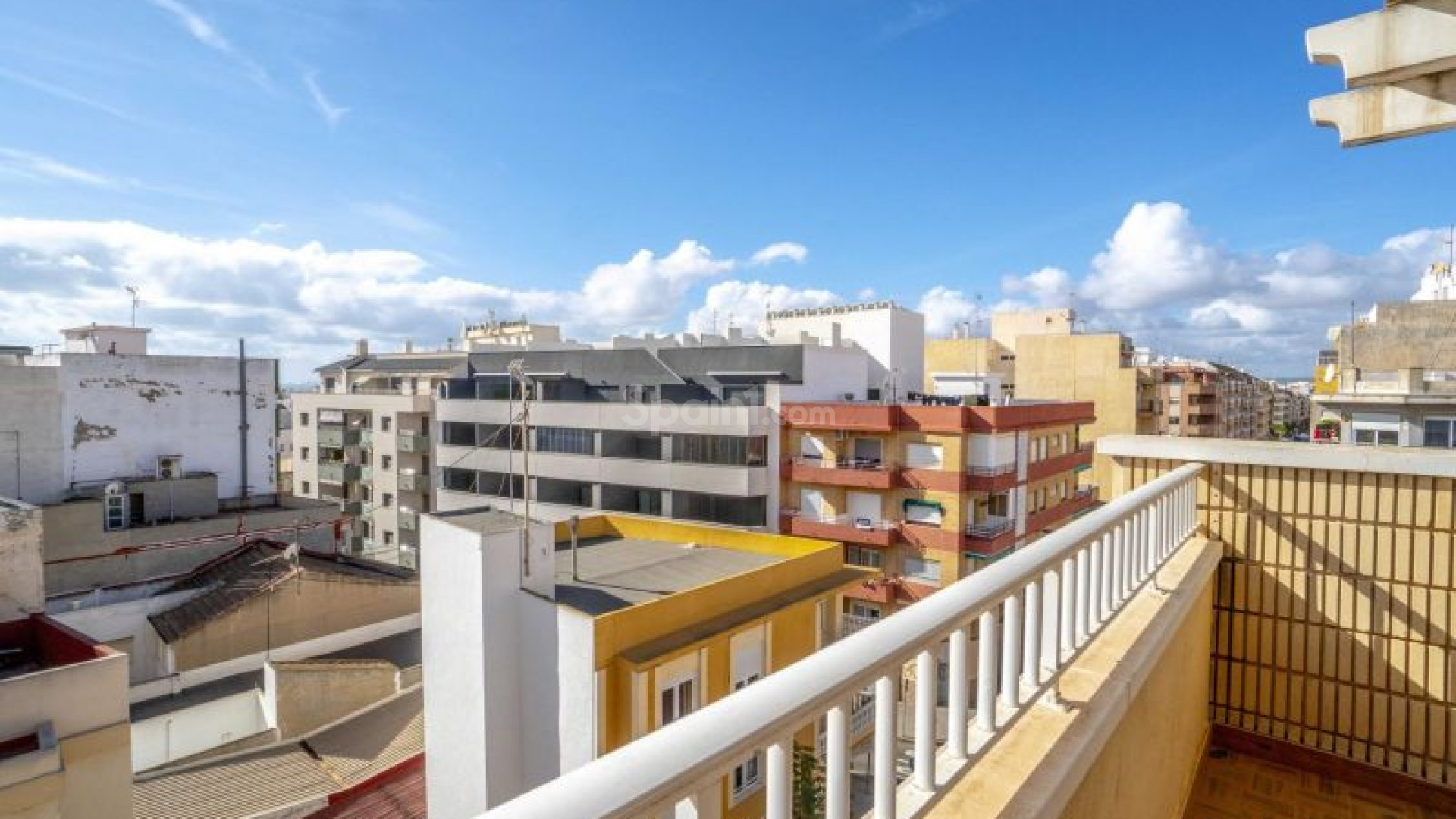 Resale - Apartment -
Torrevieja