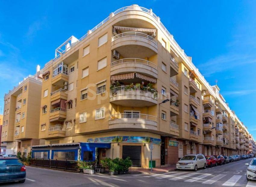 Resale - Apartment -
Torrevieja