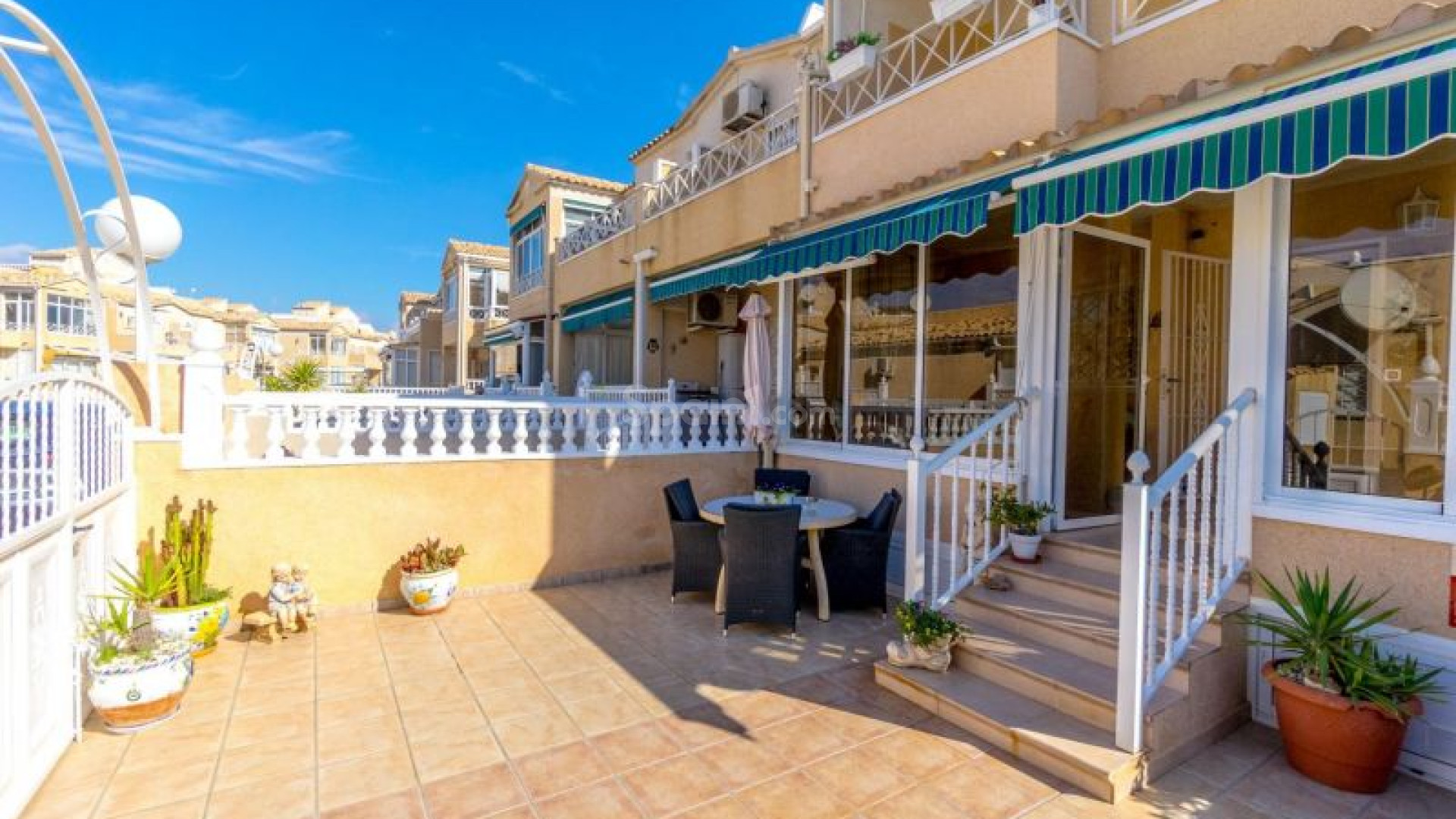 Resale - Apartment -
Torrevieja