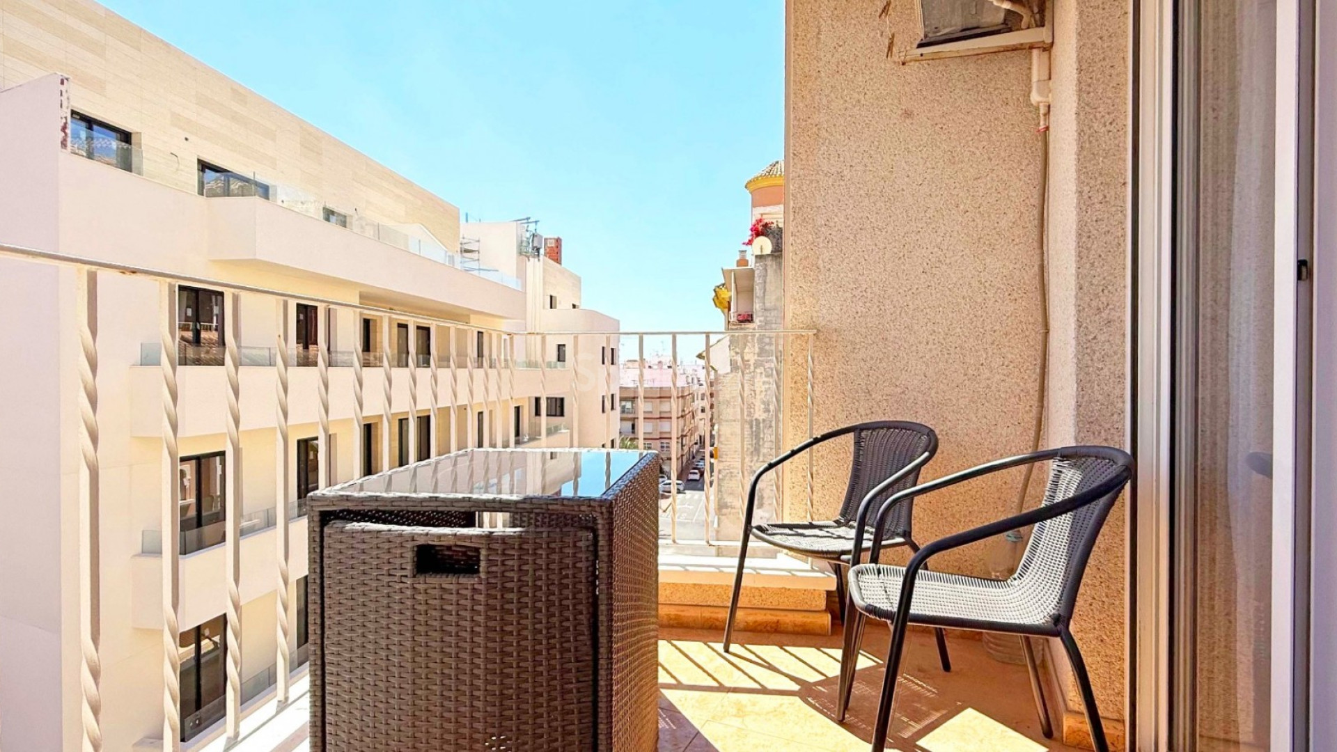 Resale - Apartment -
Torrevieja