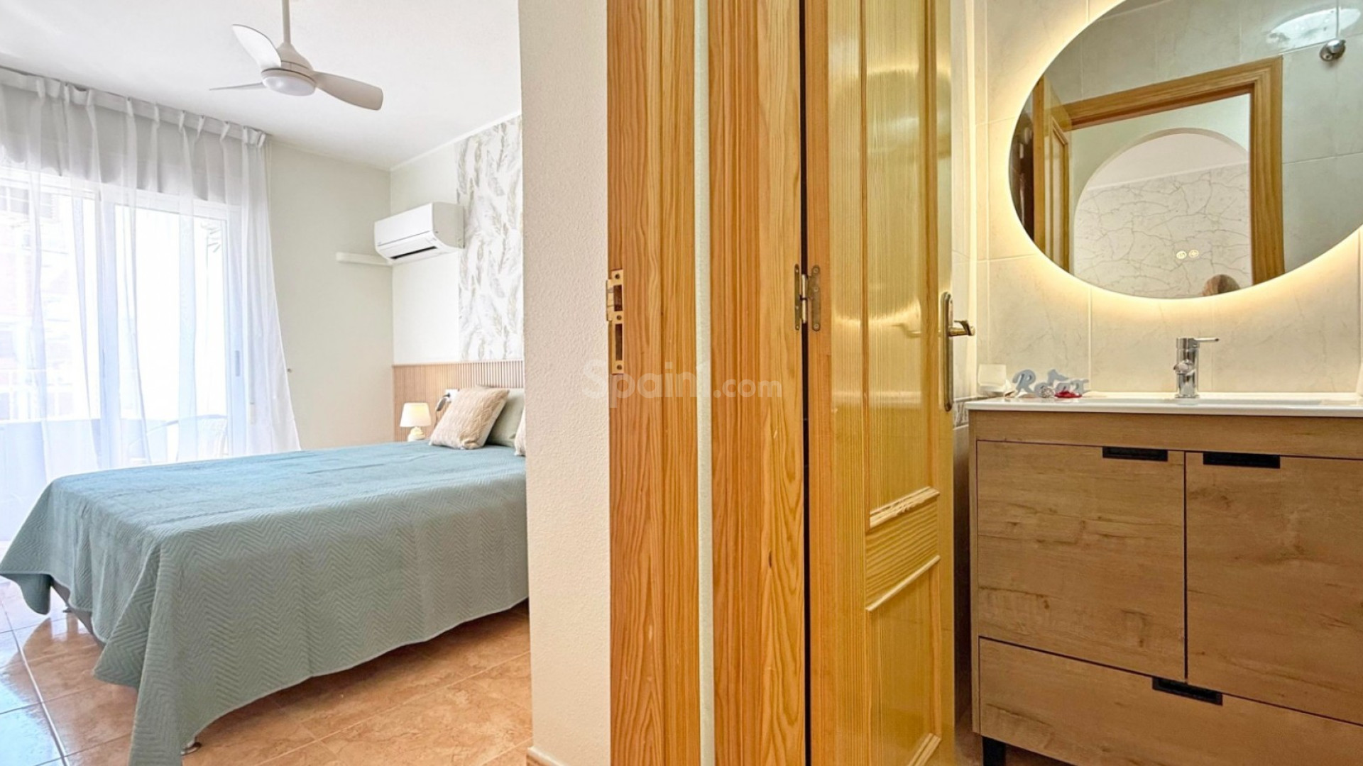 Resale - Apartment -
Torrevieja