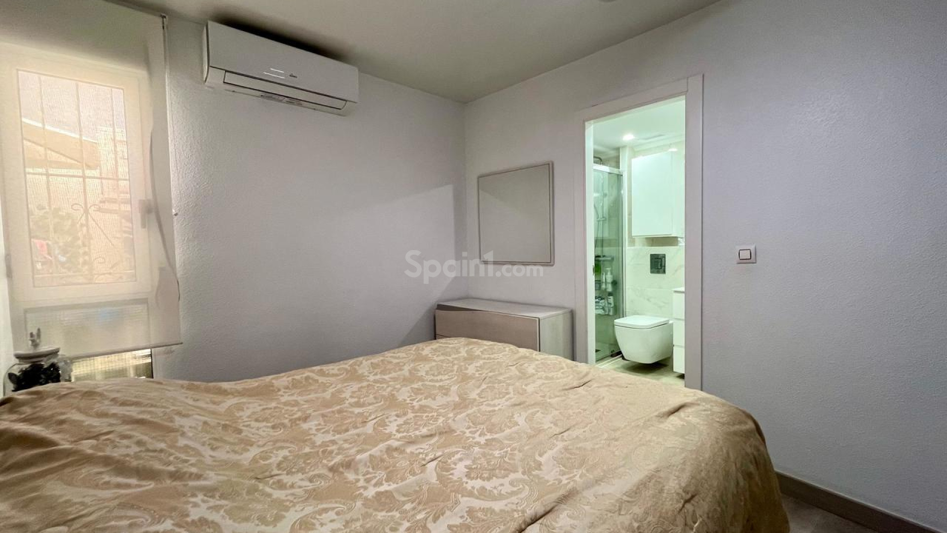 Resale - Apartment -
Torrevieja