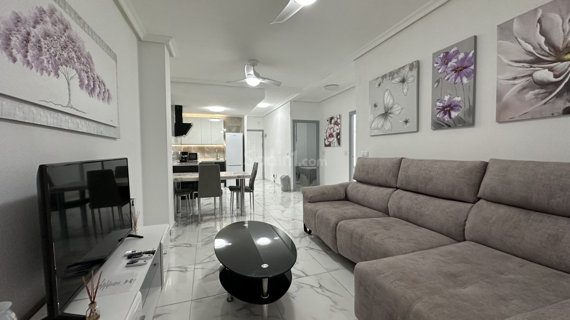 Resale - Apartment -
Torrevieja