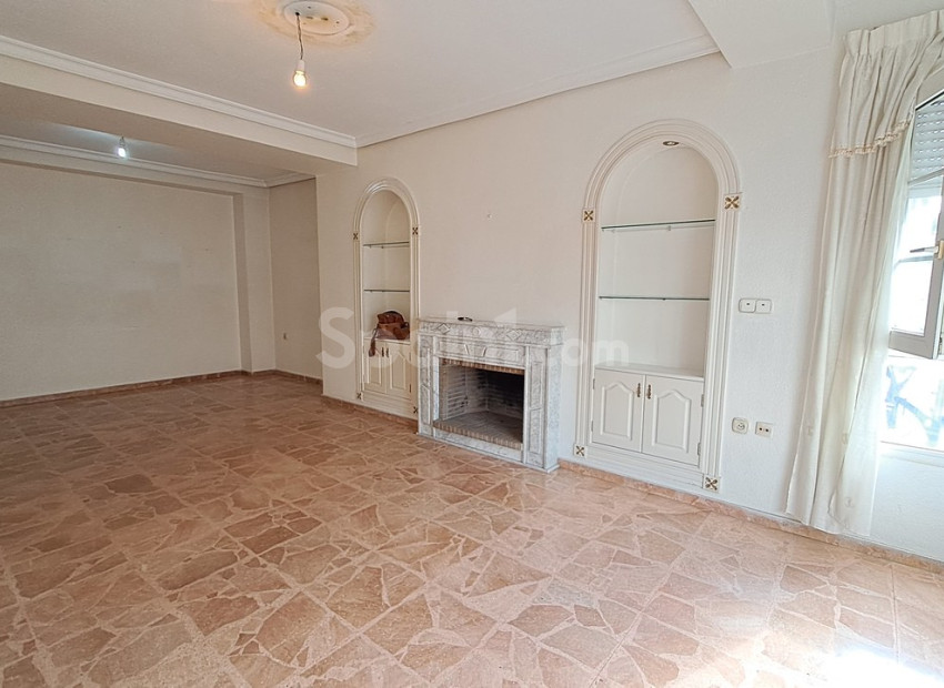 Resale - Apartment -
Torrevieja