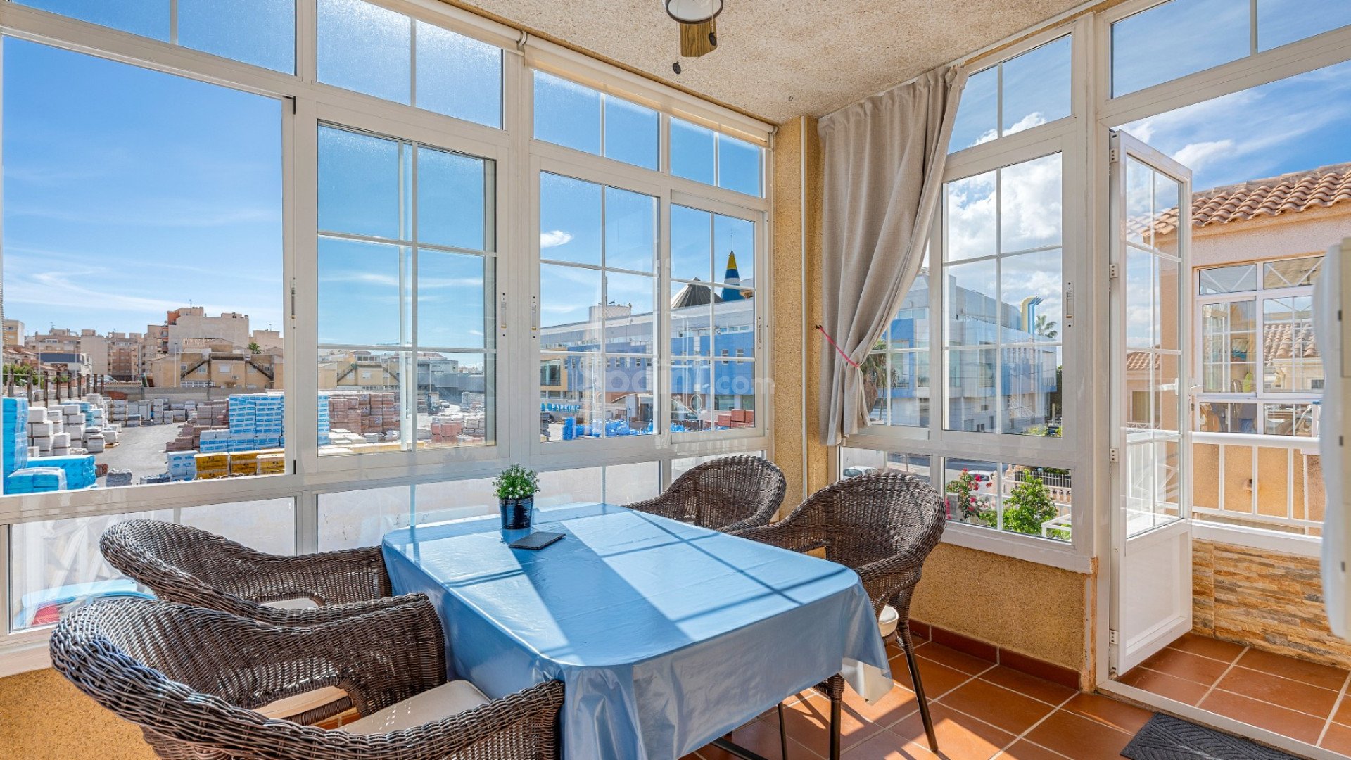 Resale - Apartment -
Torrevieja