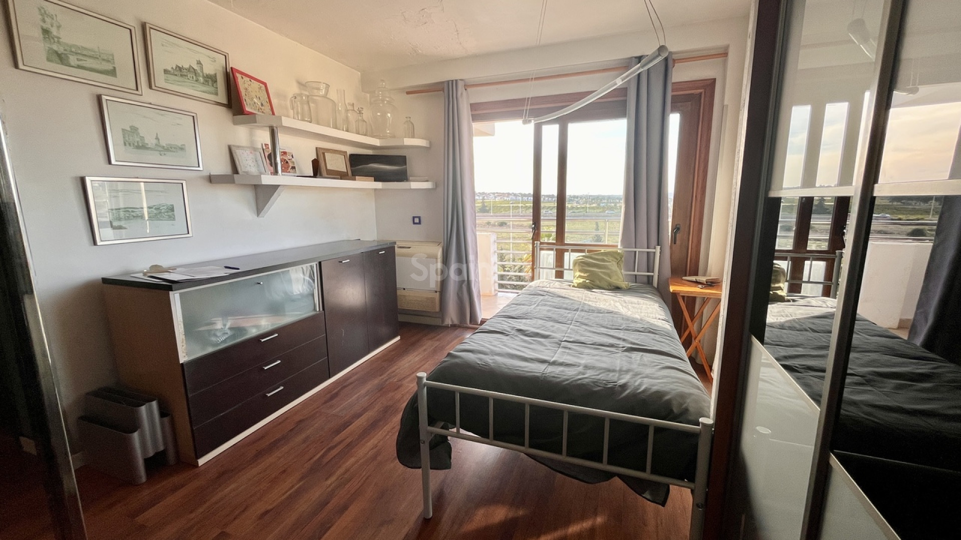 Resale - Apartment -
Torrevieja