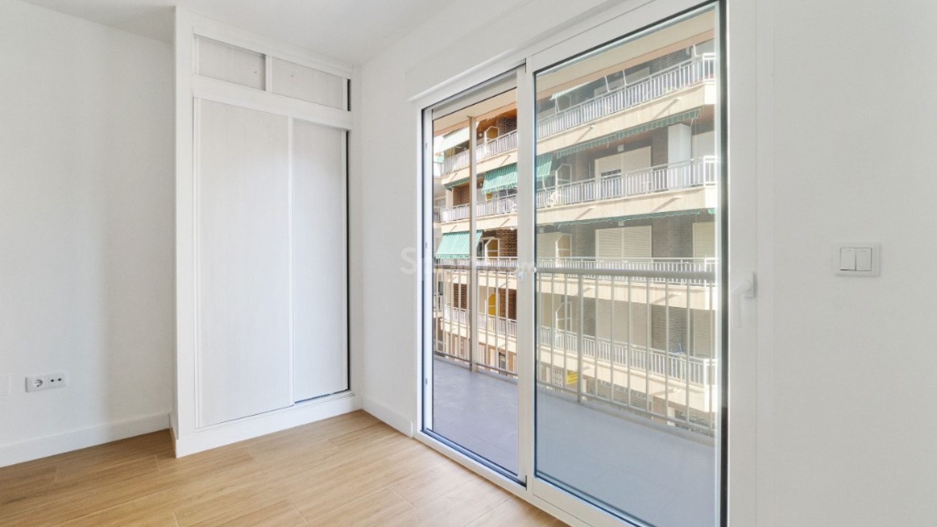 Resale - Apartment -
Torrevieja