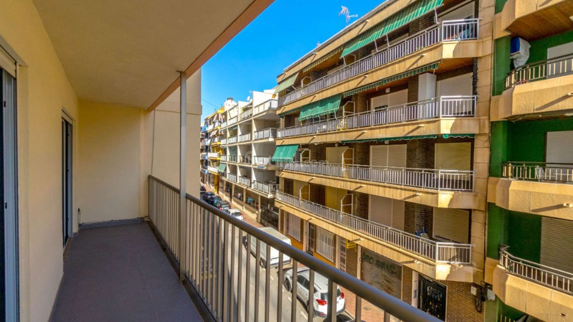Resale - Apartment -
Torrevieja