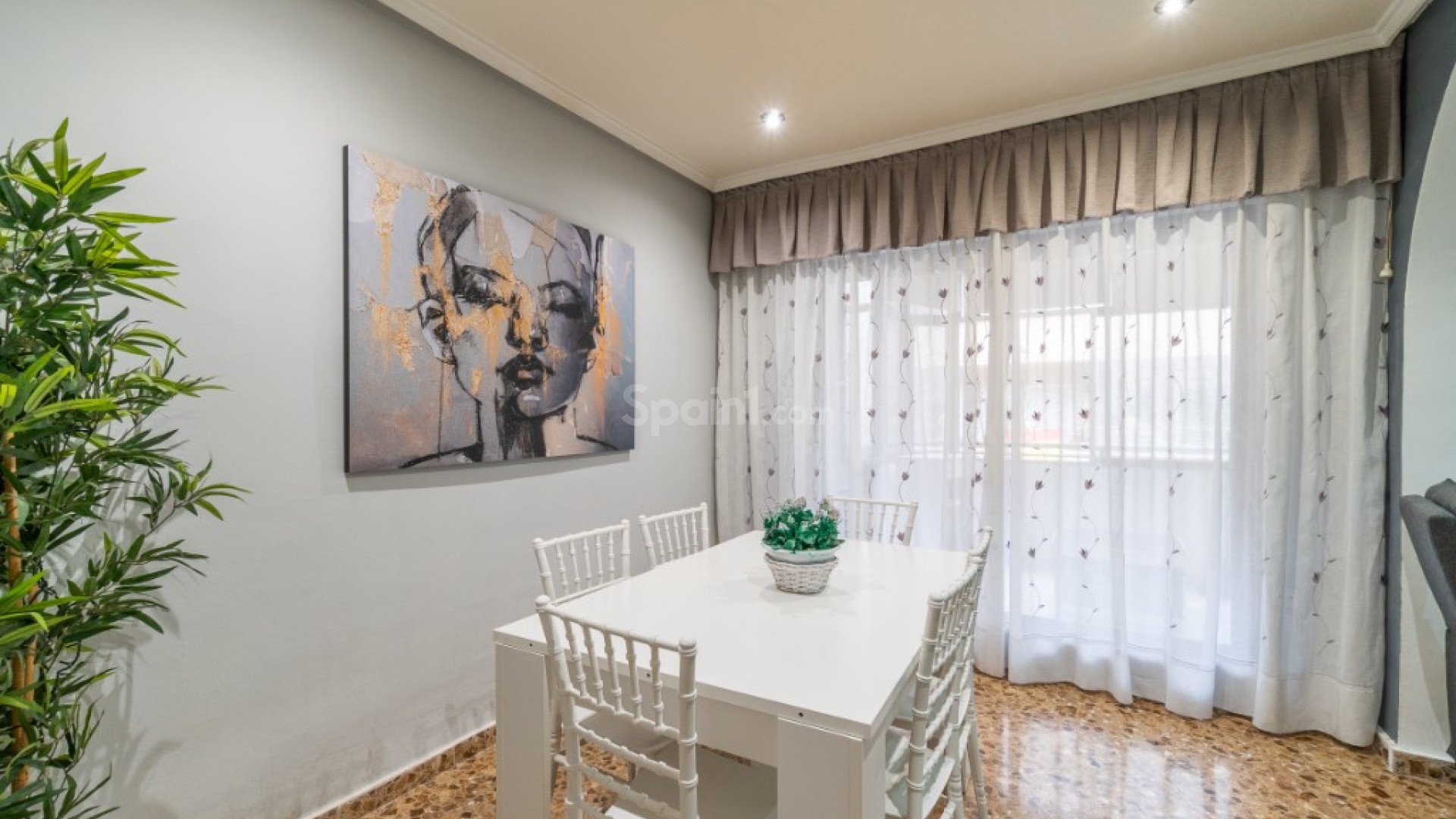 Resale - Apartment -
Torrevieja