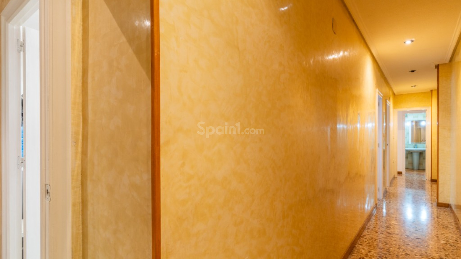 Resale - Apartment -
Torrevieja