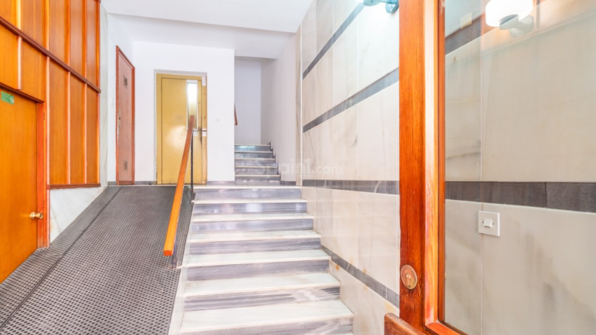 Resale - Apartment -
Torrevieja