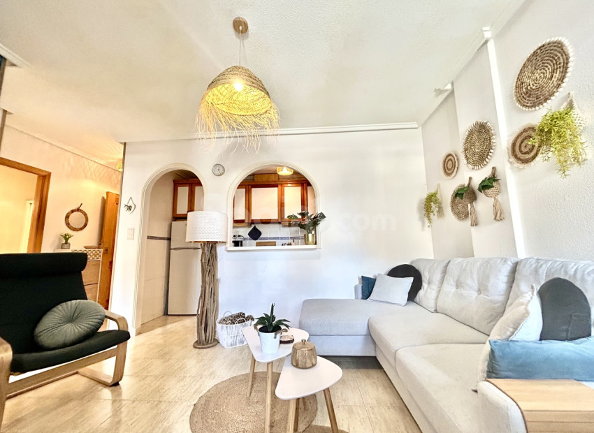 Resale - Apartment -
Torrevieja