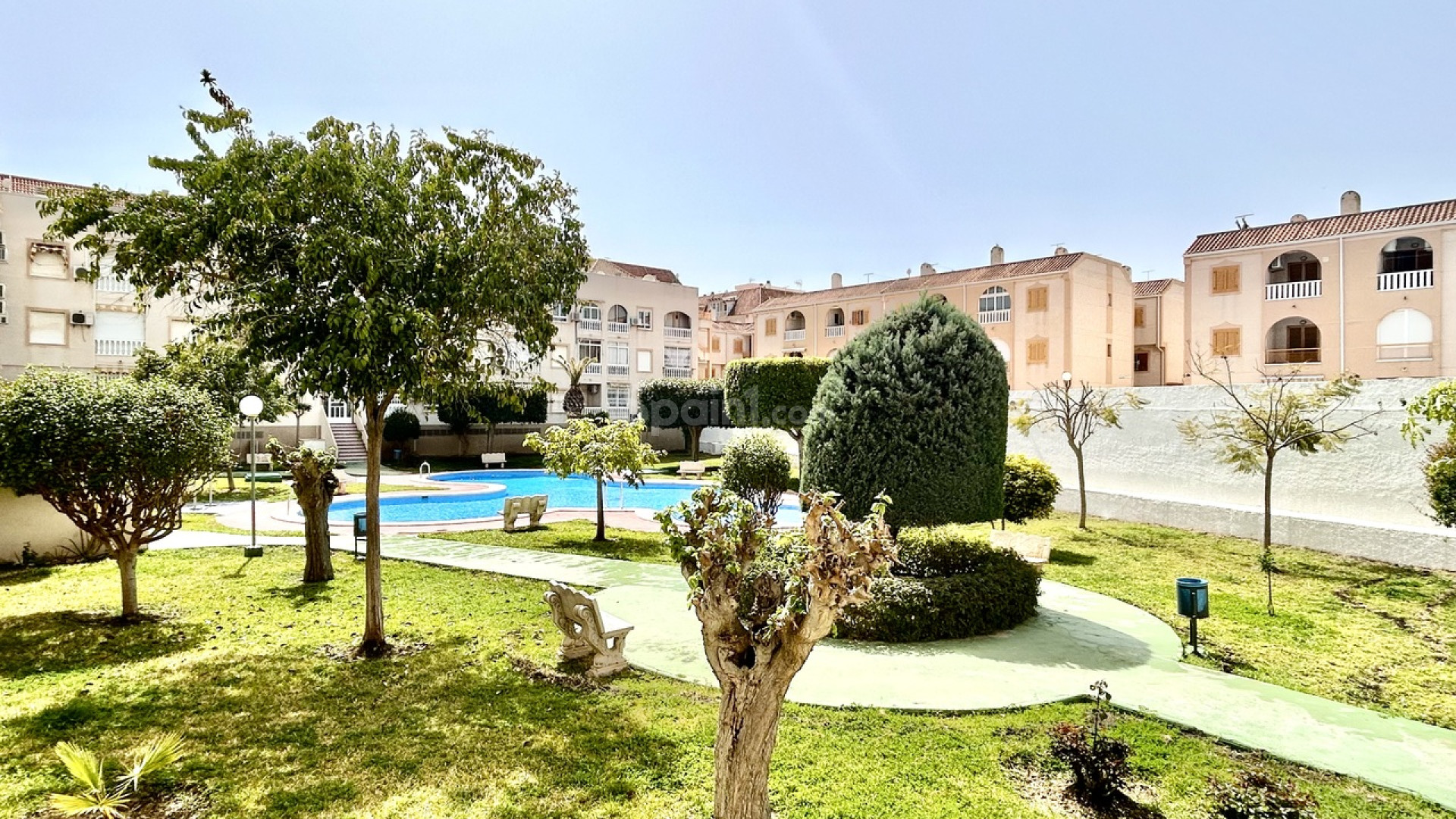 Resale - Apartment -
Torrevieja