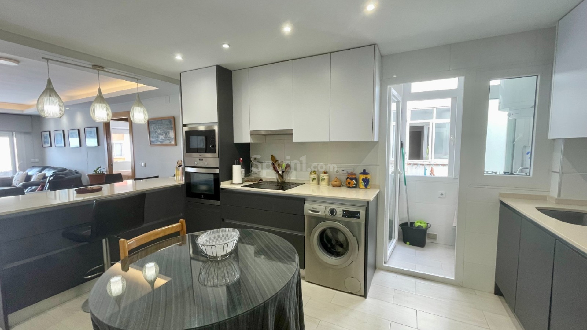 Resale - Apartment -
Torrevieja