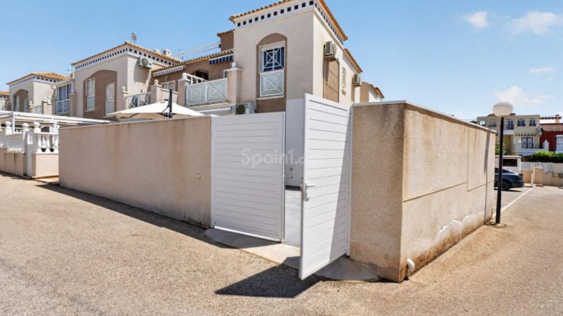 Resale - Apartment -
Torrevieja