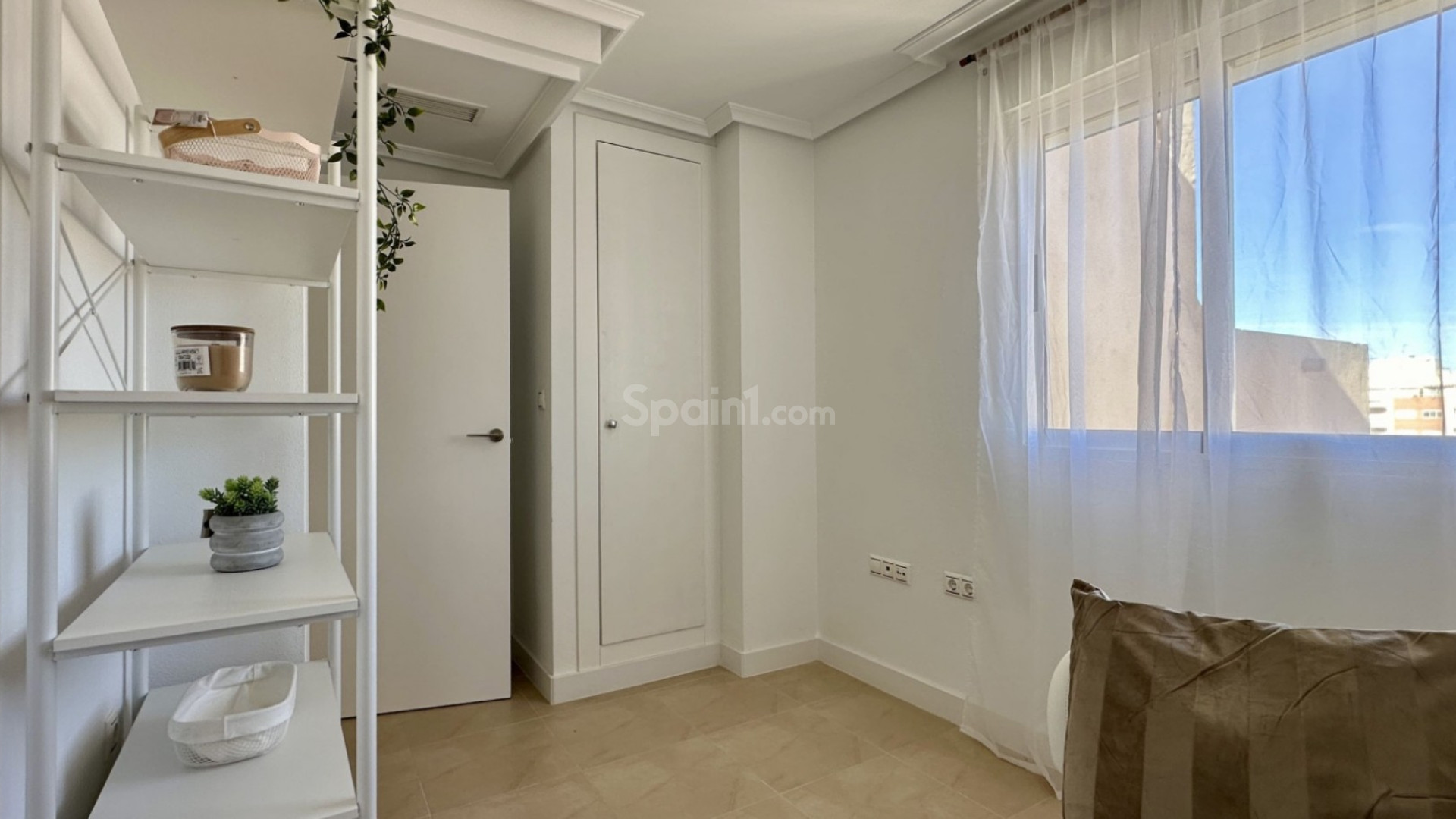 Resale - Apartment -
Torrevieja
