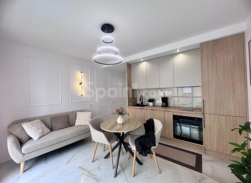 Resale - Apartment -
Torrevieja