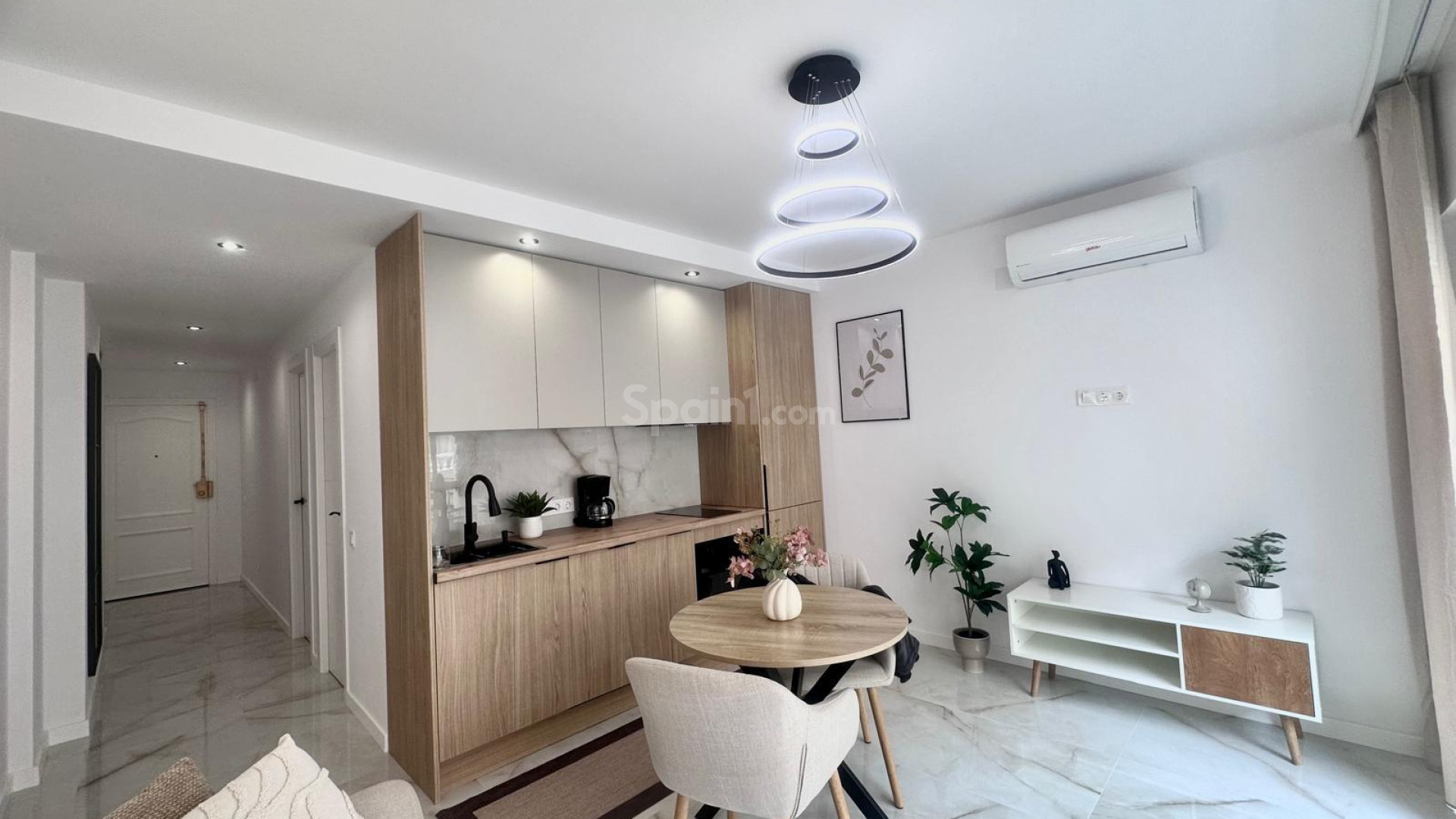 Resale - Apartment -
Torrevieja