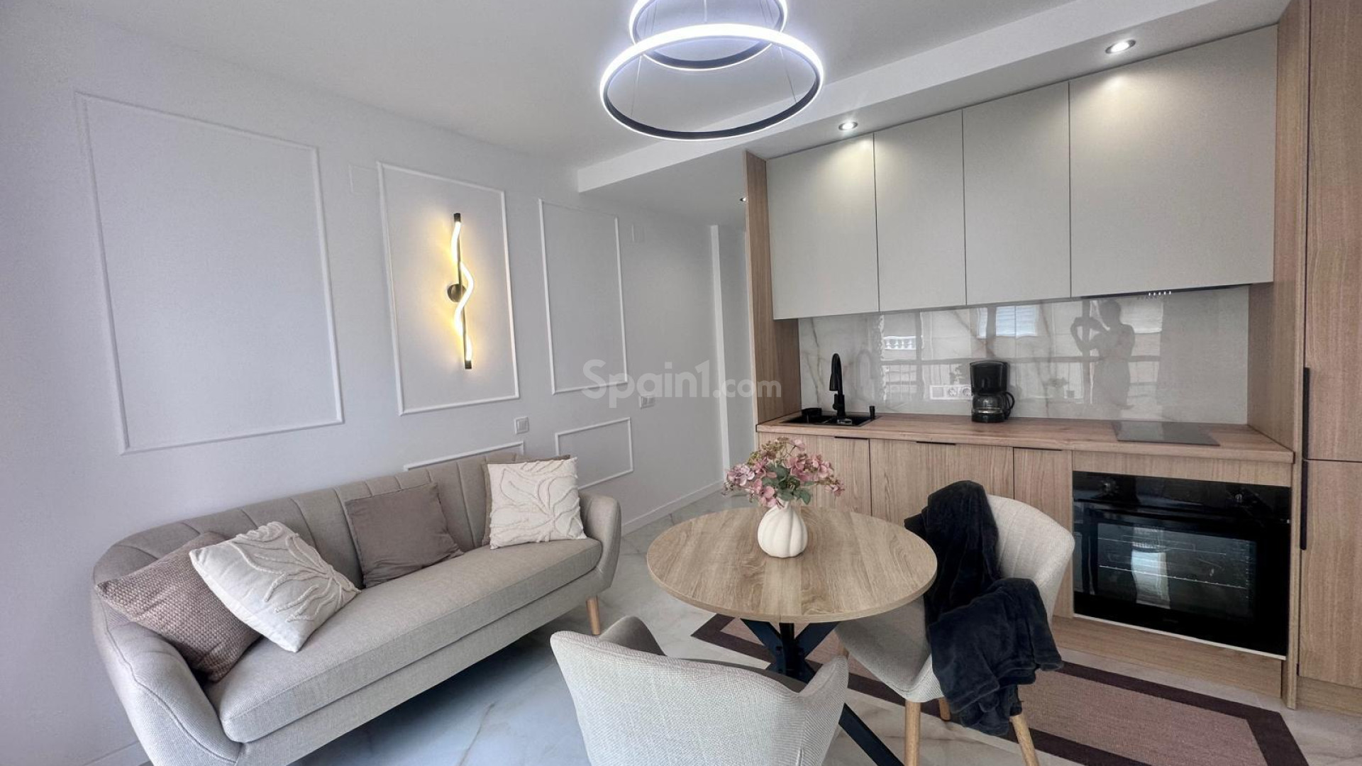 Resale - Apartment -
Torrevieja