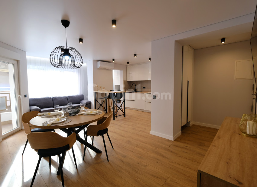 Resale - Apartment -
Torrevieja