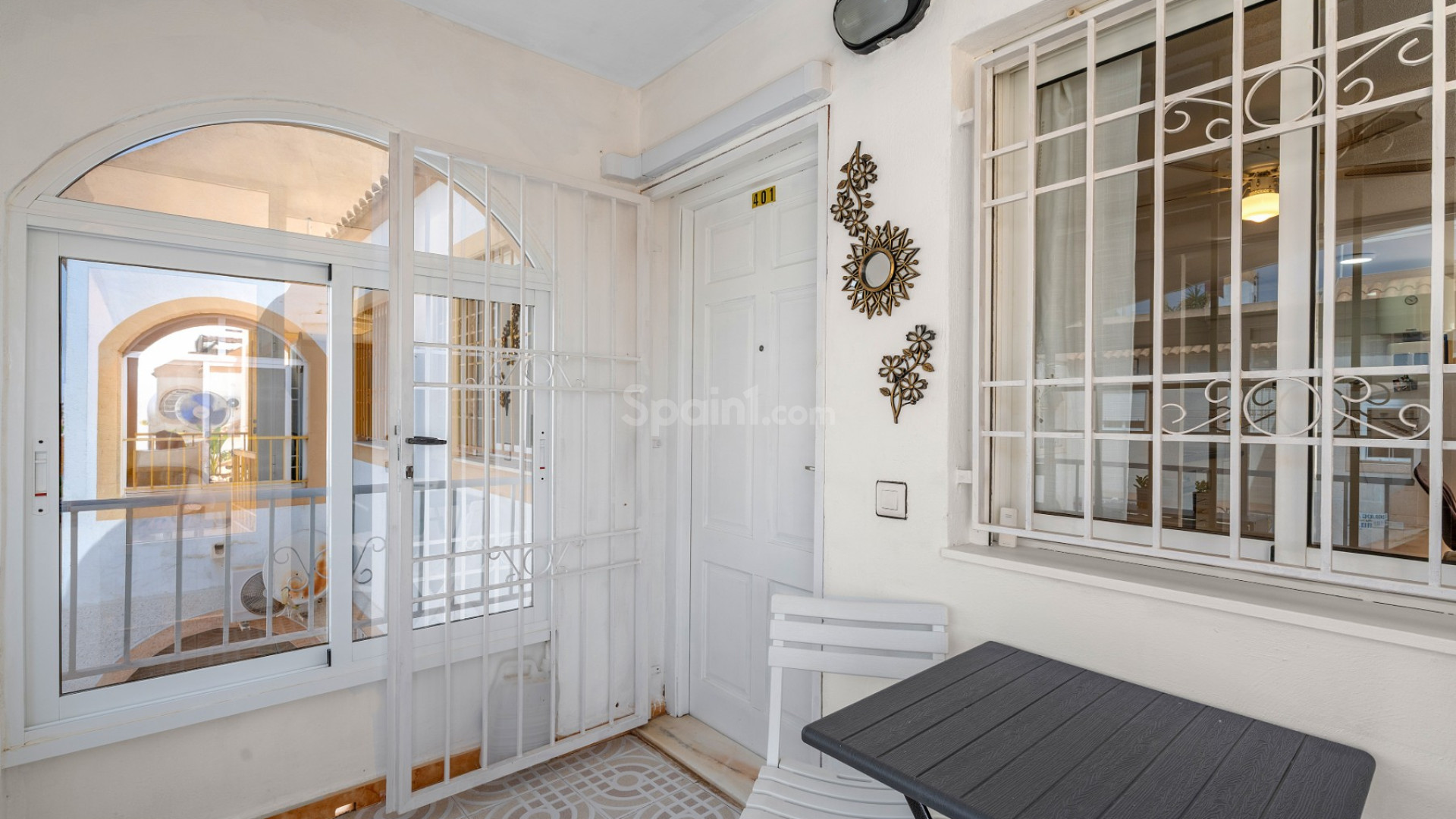 Resale - Apartment -
Torrevieja